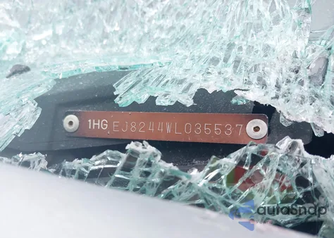 1998 Honda Civic Ex из США, поврежденный, VIN 1HGEJ8244WL035537